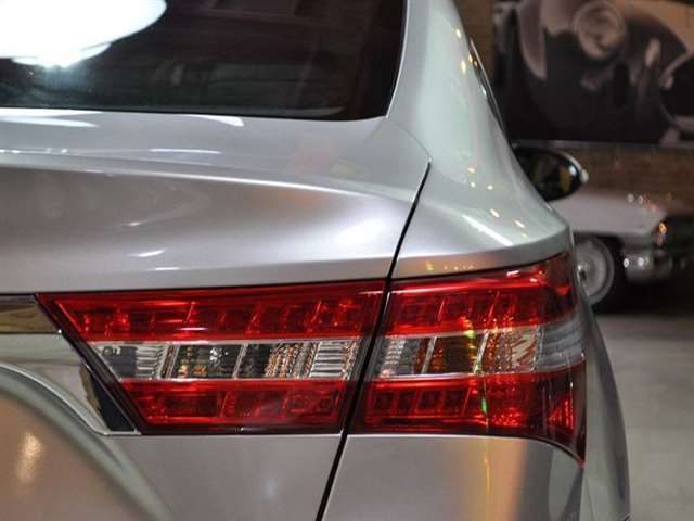 2013 Toyota Avalon XLE 4dr Sedan